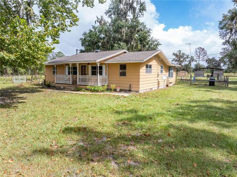 Photo of 17411 NE County Road 1471, Waldo, FL 32694 (MLS # GC534024)