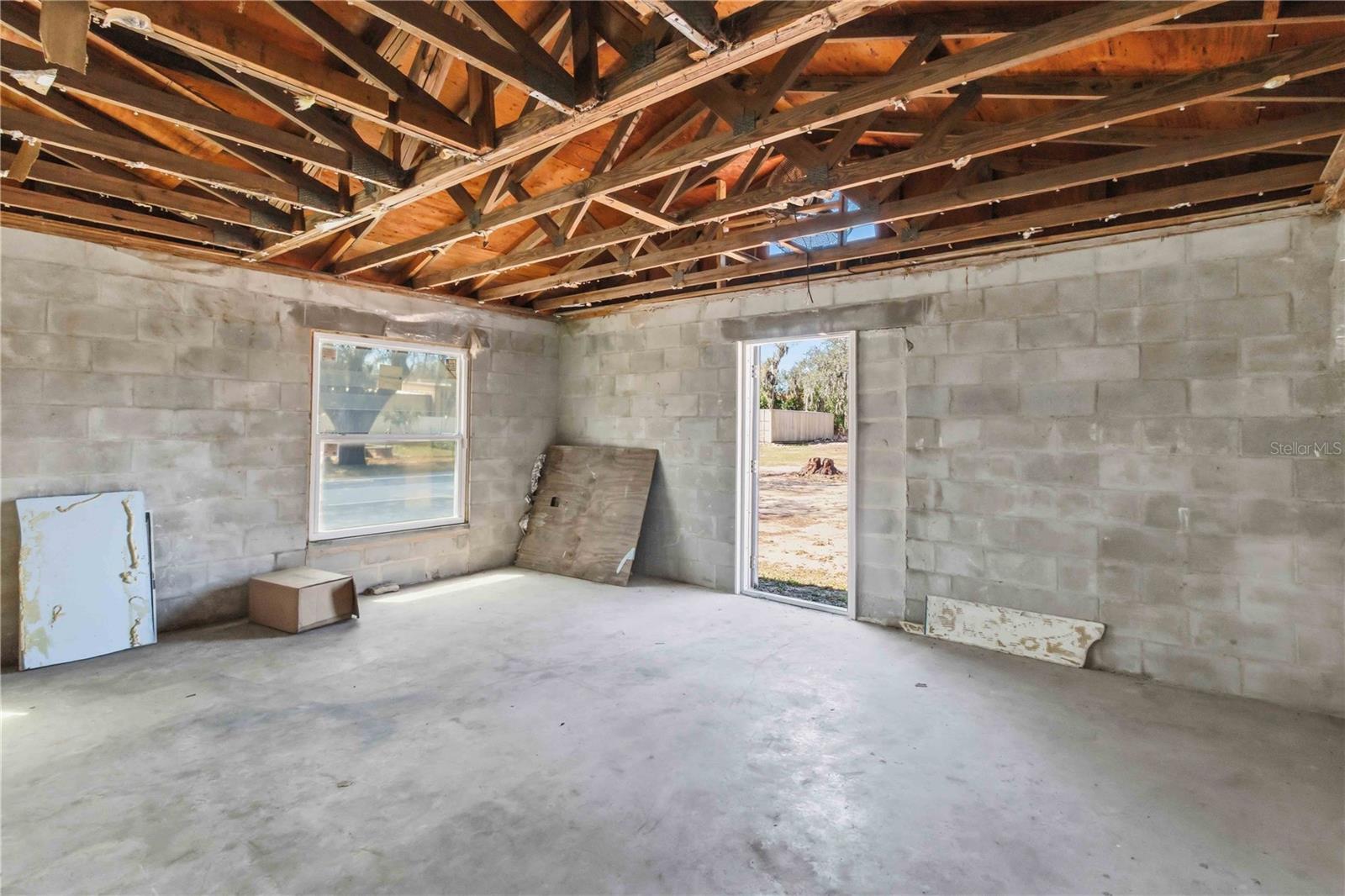 UNPLATTED - Residential