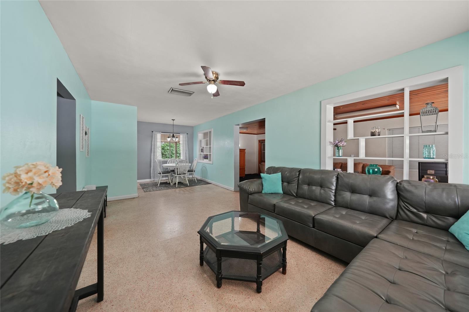 203 S VOLUSIA AVENUE