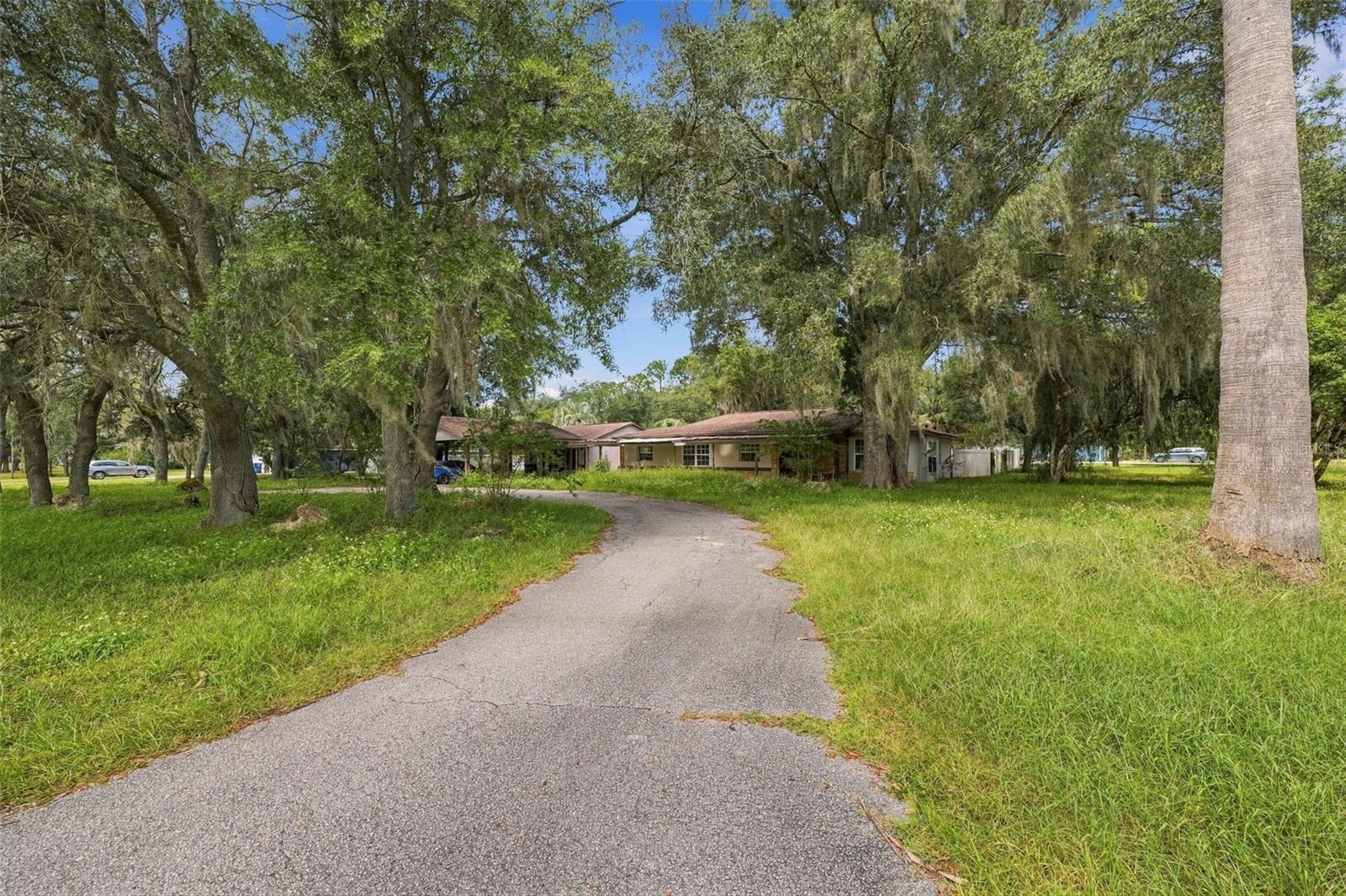 15499 OAKCREST CIRCLE