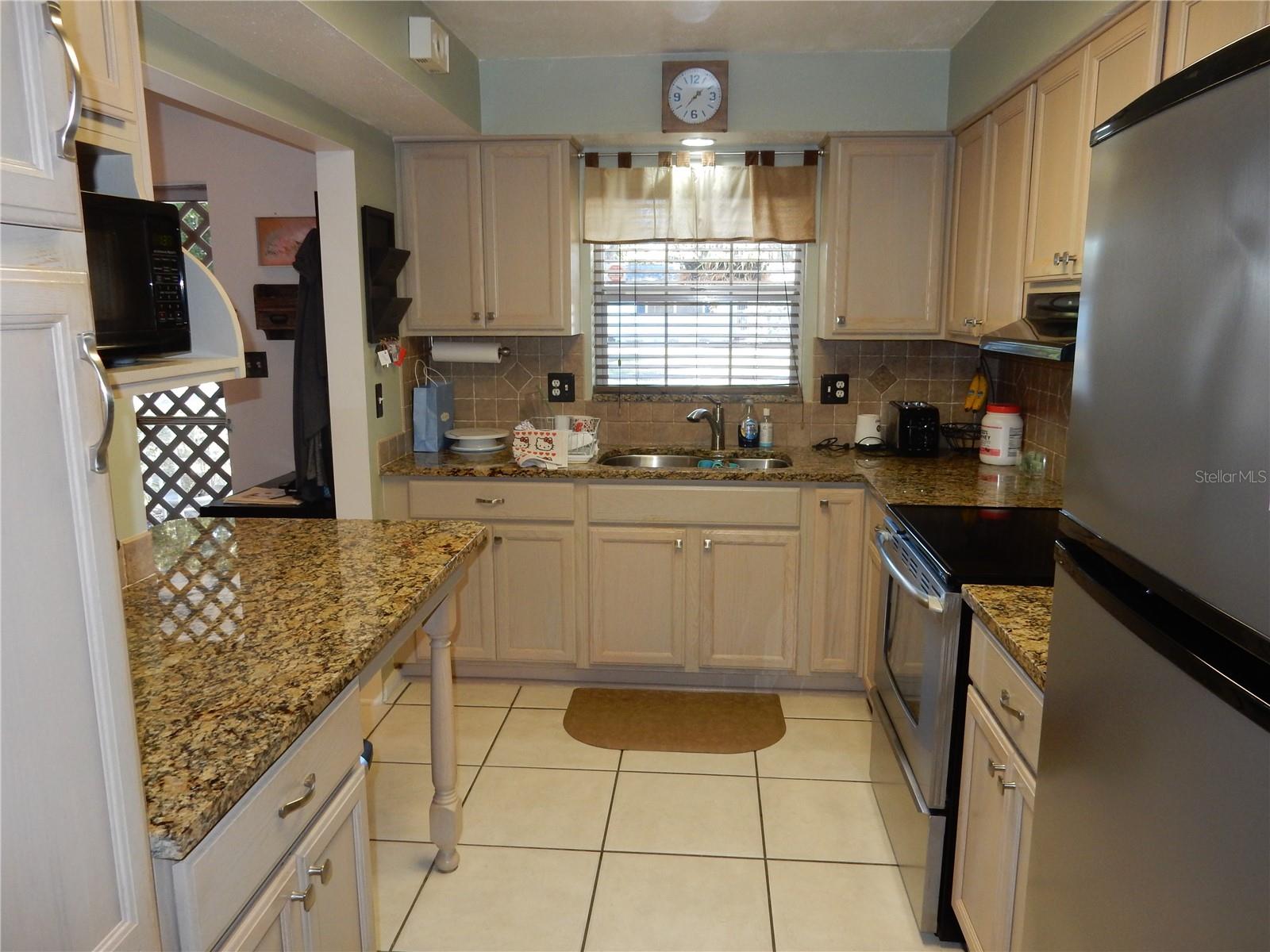 KENSINGTON PARK - Residential