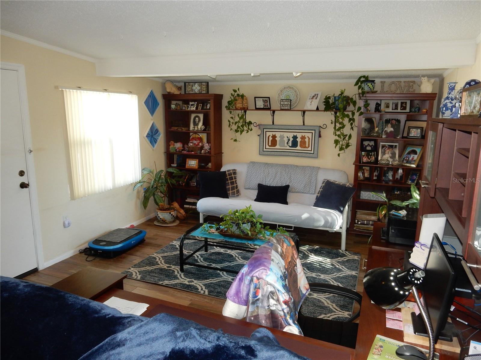 KENSINGTON PARK - Residential