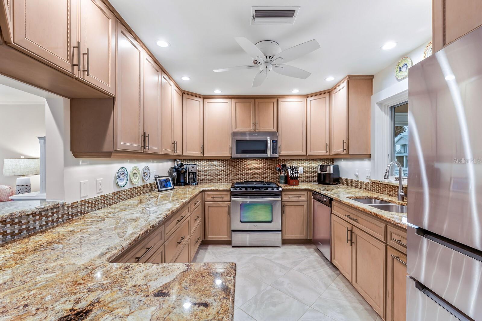 HARBOR DRIVE WATERWAYS - Residential