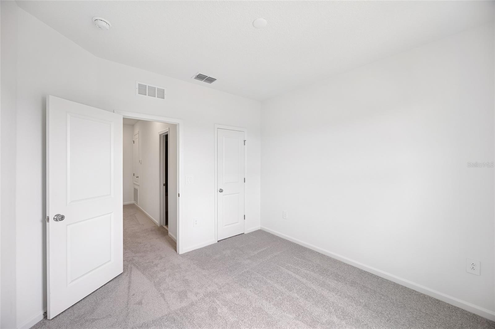 BRENTWOOD TOWNHOMES - Residential Lease