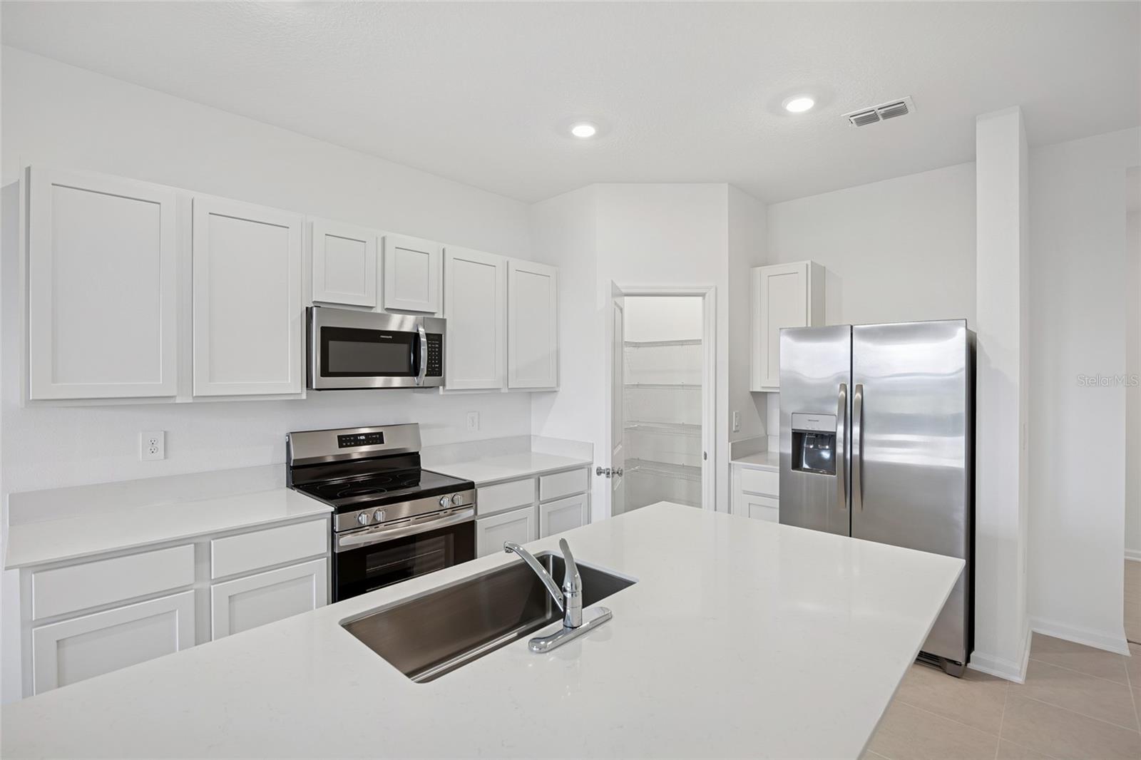 BRENTWOOD TOWNHOMES - Residential Lease