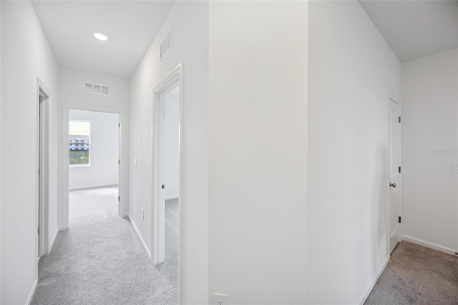 BRENTWOOD TOWNHOMES - Residential Lease