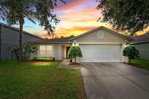 Photo of 520 Windrose Drive, Orlando, FL 32824 (MLS # G5100545)