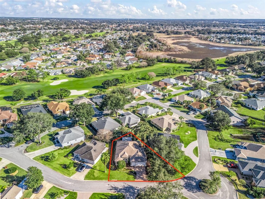 Photo of 707 Cimarron Avenue, Lady Lake, FL 32159 (MLS # G5106178)