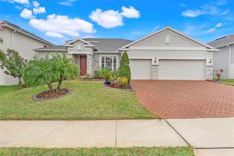 A home in MINNEOLA