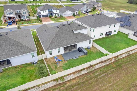 A home in MINNEOLA