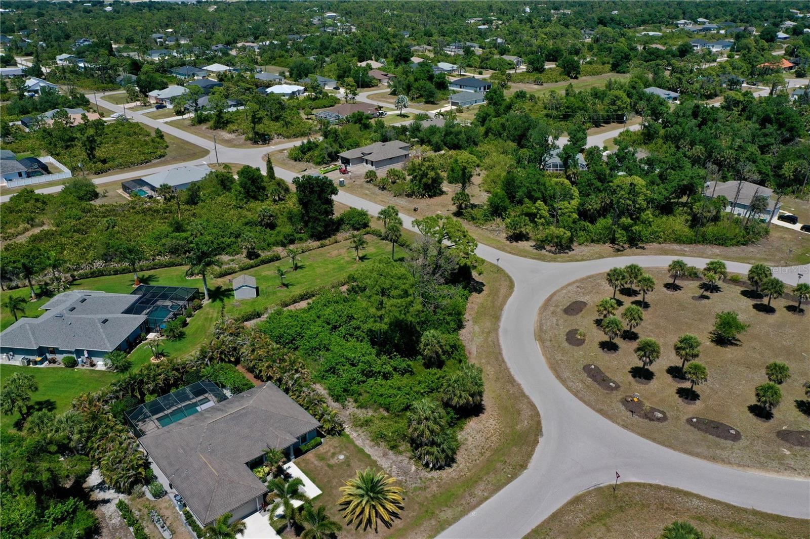 ROTONDA LAKES - Land
