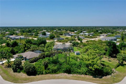 Photo of 125 Australian Drive, Rotonda West, FL 33947 (MLS # C7525612)
