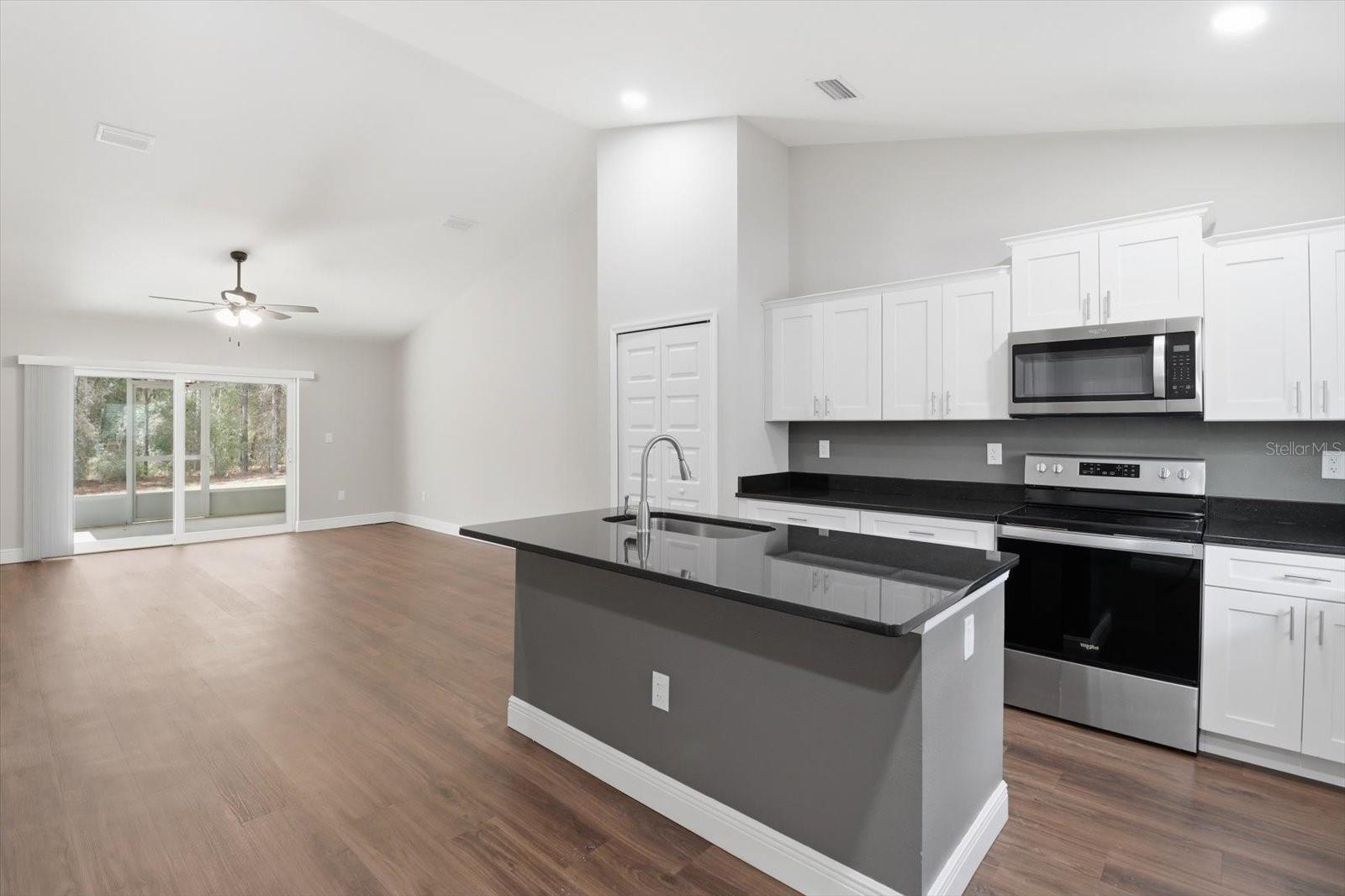 CITRUS SPGS UNIT 01 - Residential