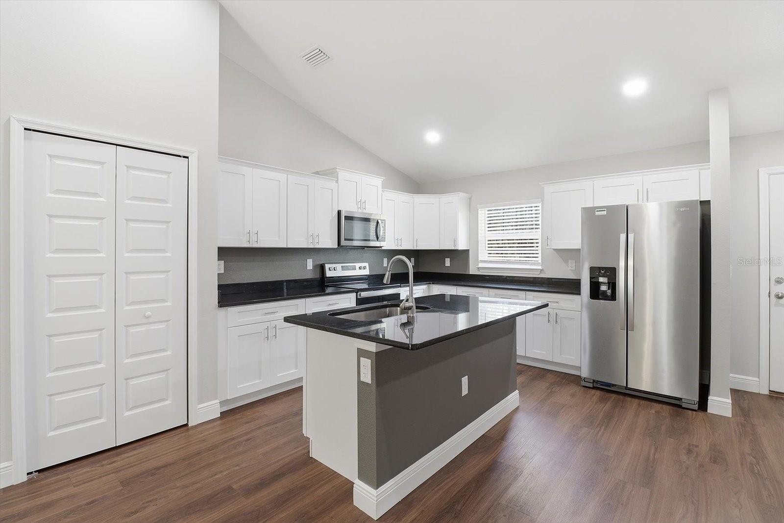 CITRUS SPGS UNIT 01 - Residential