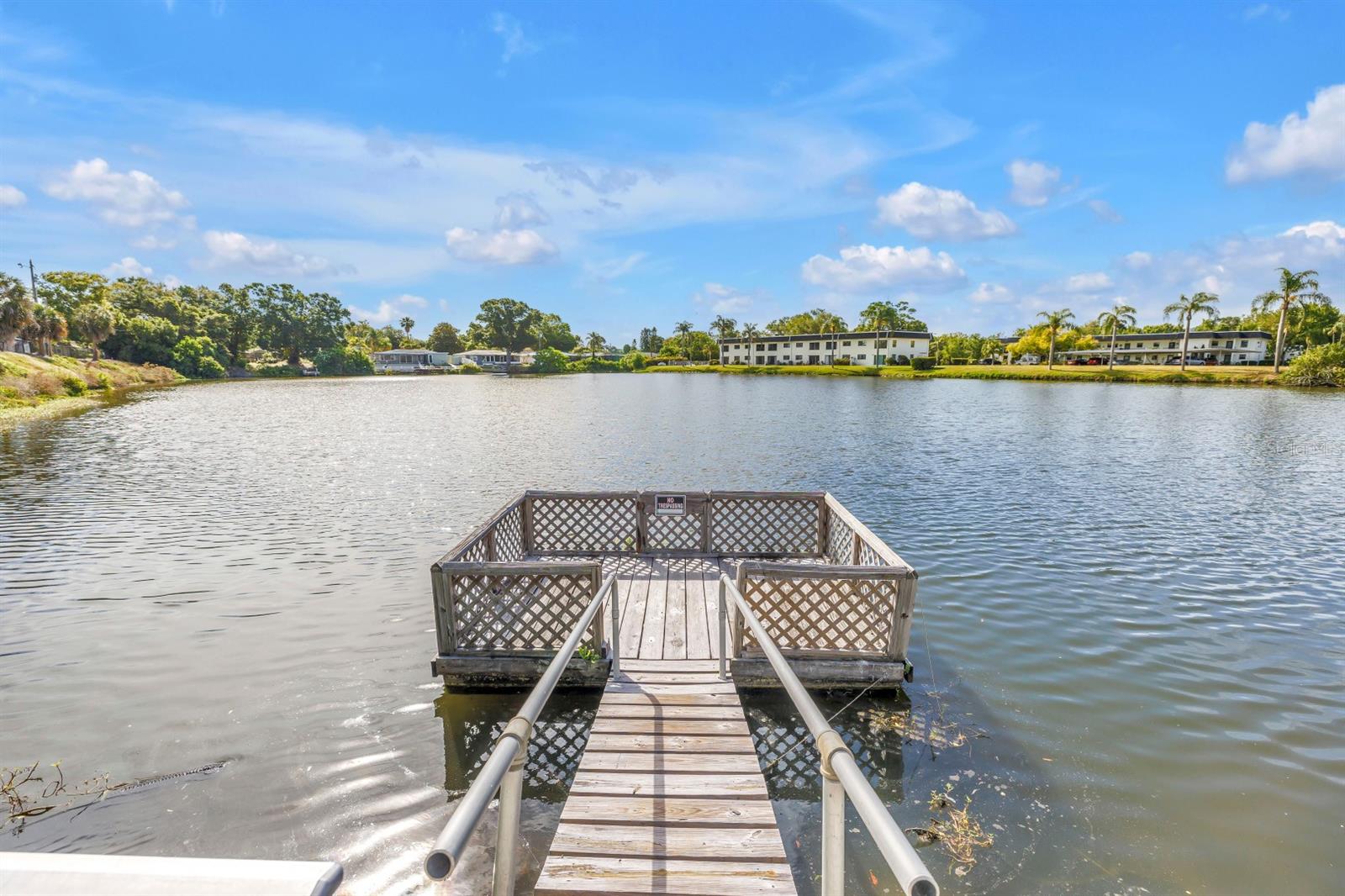 PENTHOUSE GROVES - Residential