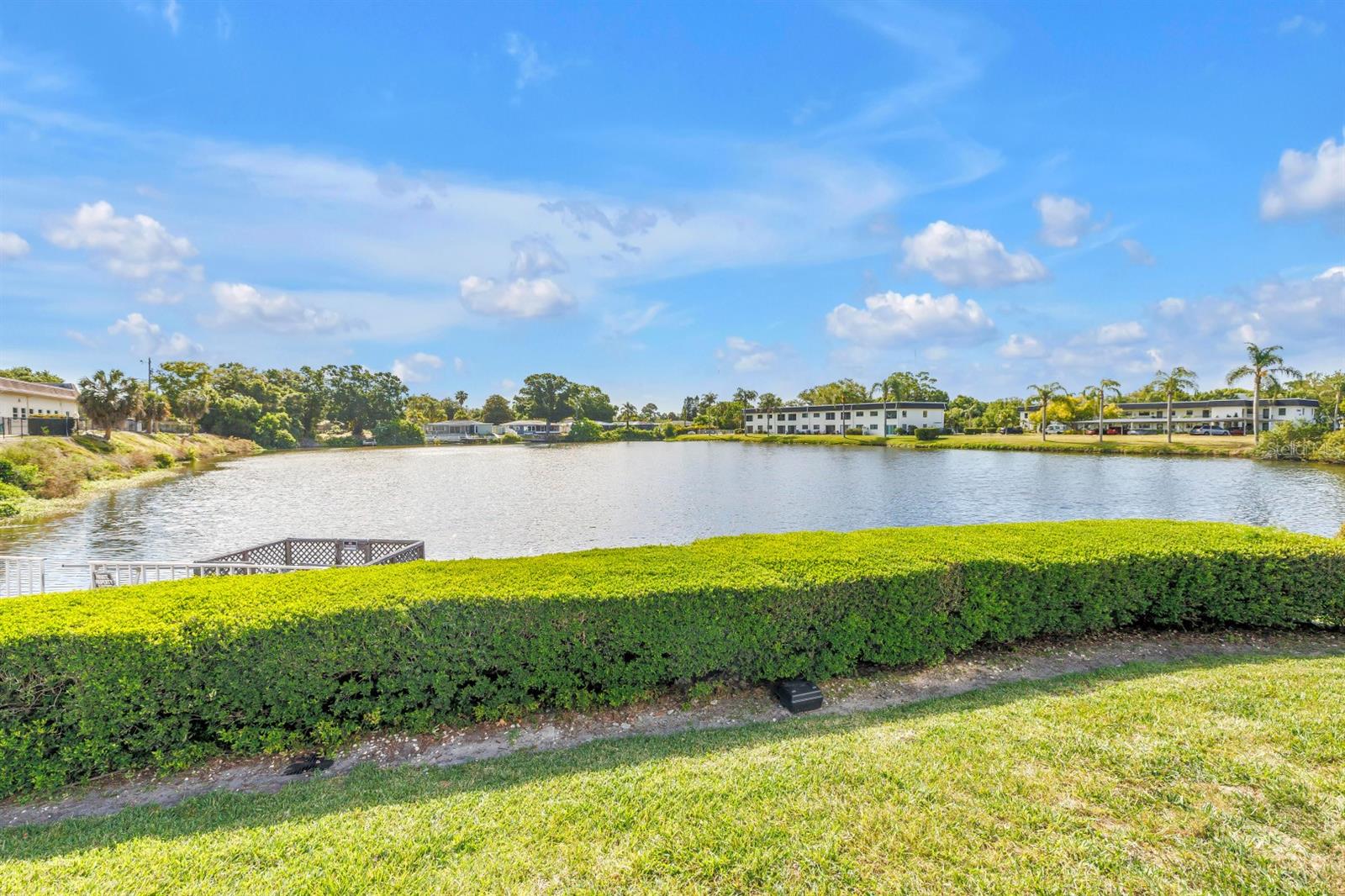 PENTHOUSE GROVES - Residential