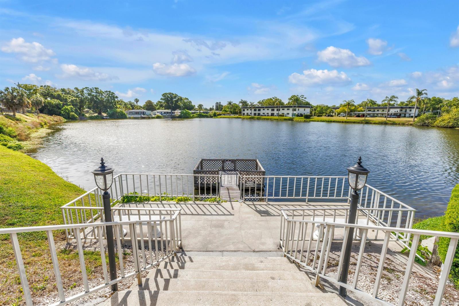 PENTHOUSE GROVES - Residential