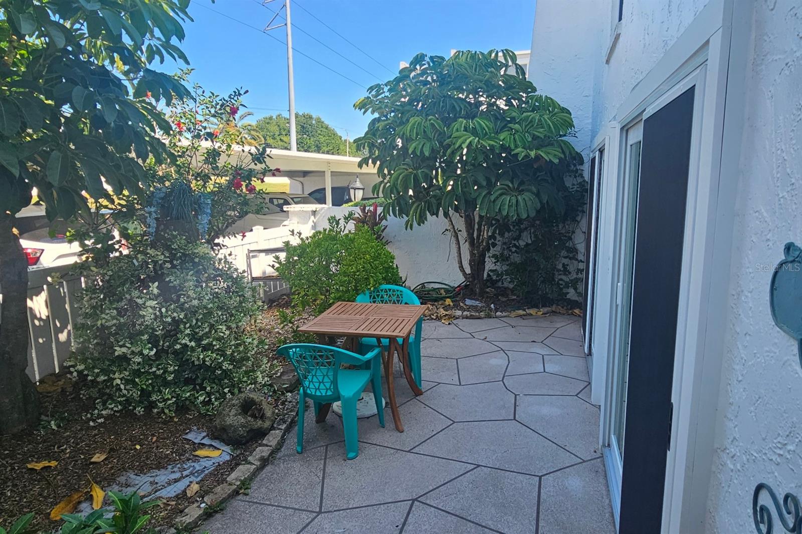 1655 S HIGHLAND AVENUE J187