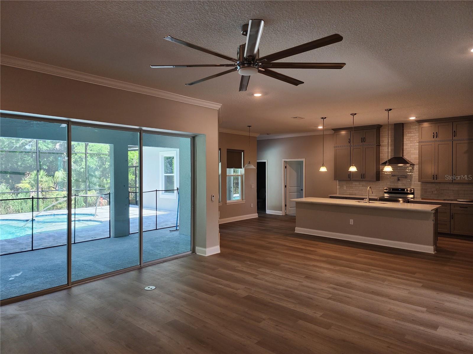 CARDINAL GLEN - Residential