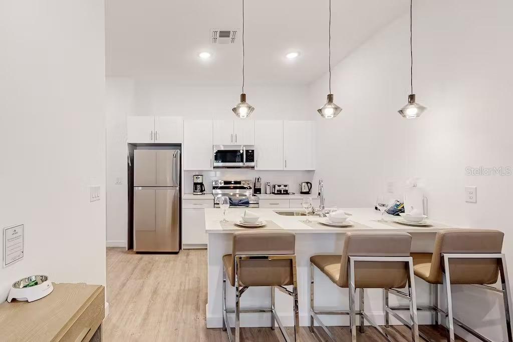 AZUR RESIDENCE - Residential