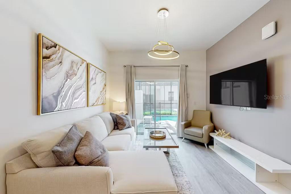 AZUR RESIDENCE - Residential