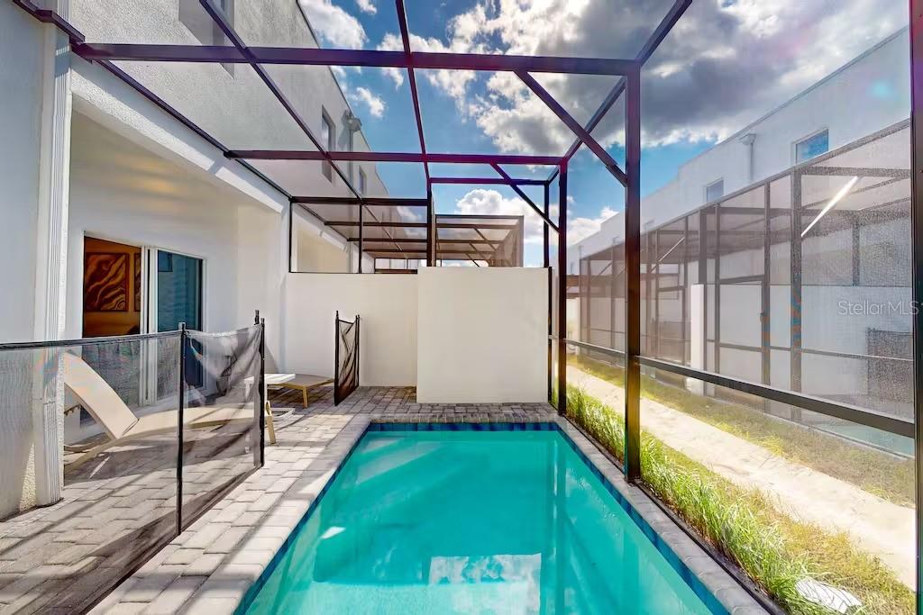 AZUR RESIDENCE - Residential