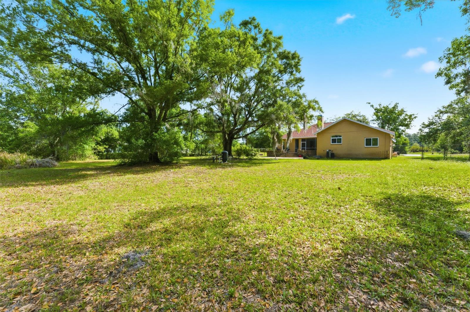 QUAIL HOLLOW ACREAGE - Residential