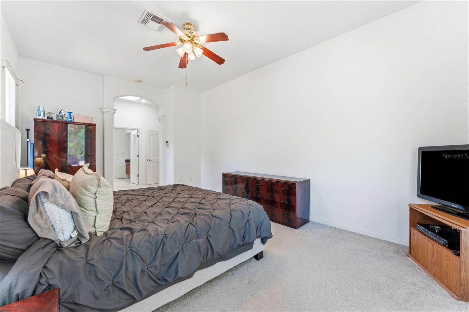 QUAIL HOLLOW ACREAGE - Residential