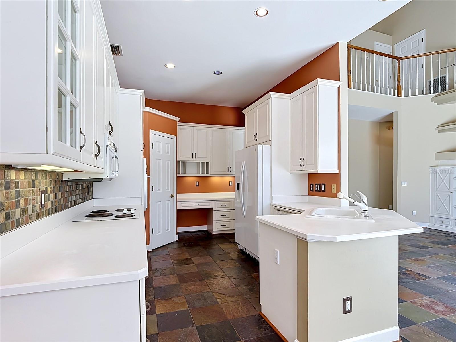 HUNTERS CREEK TR 200-215 PH 02 - Residential