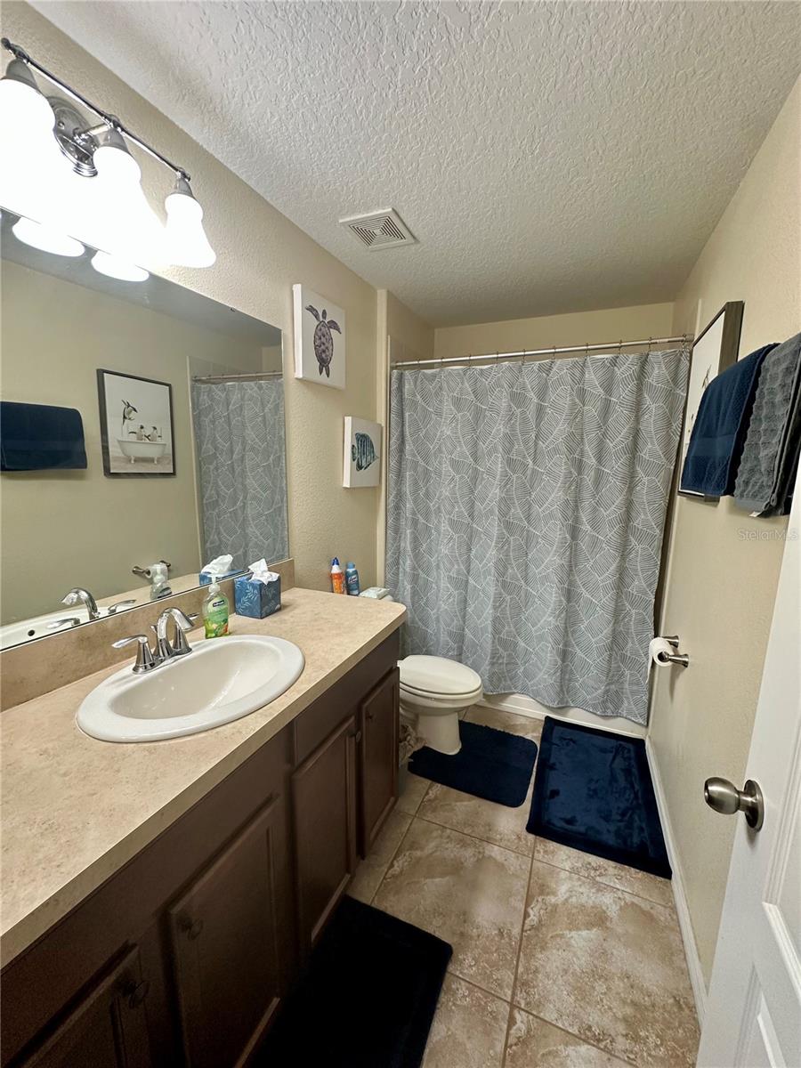 SIGNATURE LAKES PH 3B-6 - Residential Lease