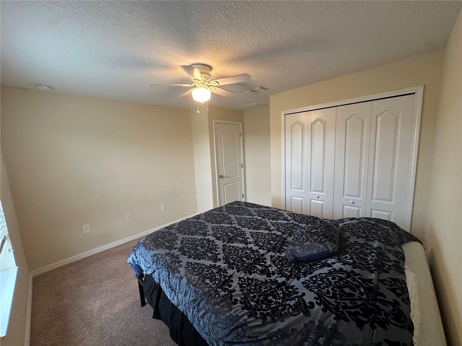 SIGNATURE LAKES PH 3B-6 - Residential Lease