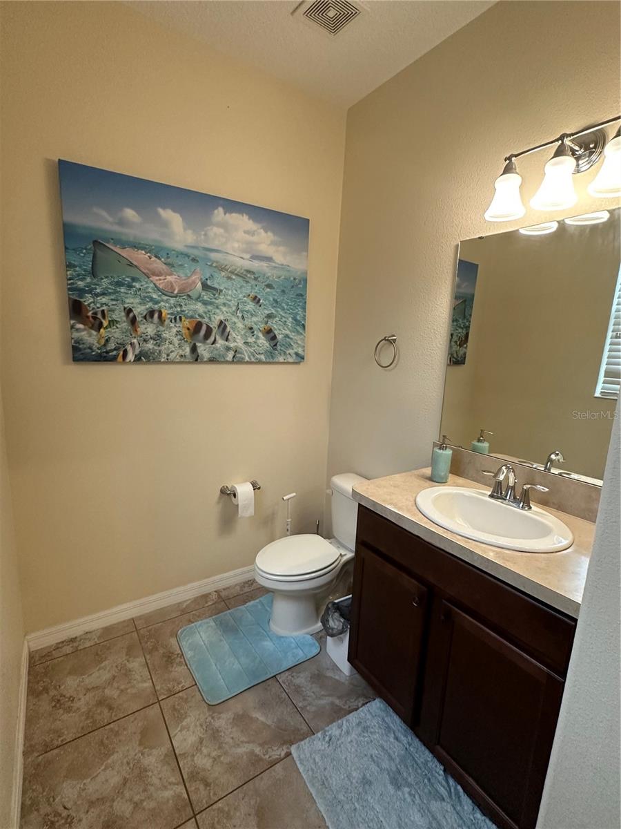 SIGNATURE LAKES PH 3B-6 - Residential Lease