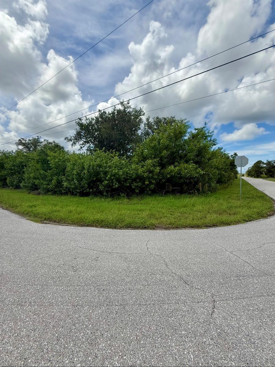 PORT CHARLOTTE SEC 69 - Land