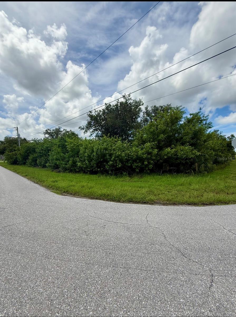 PORT CHARLOTTE SEC 69 - Land