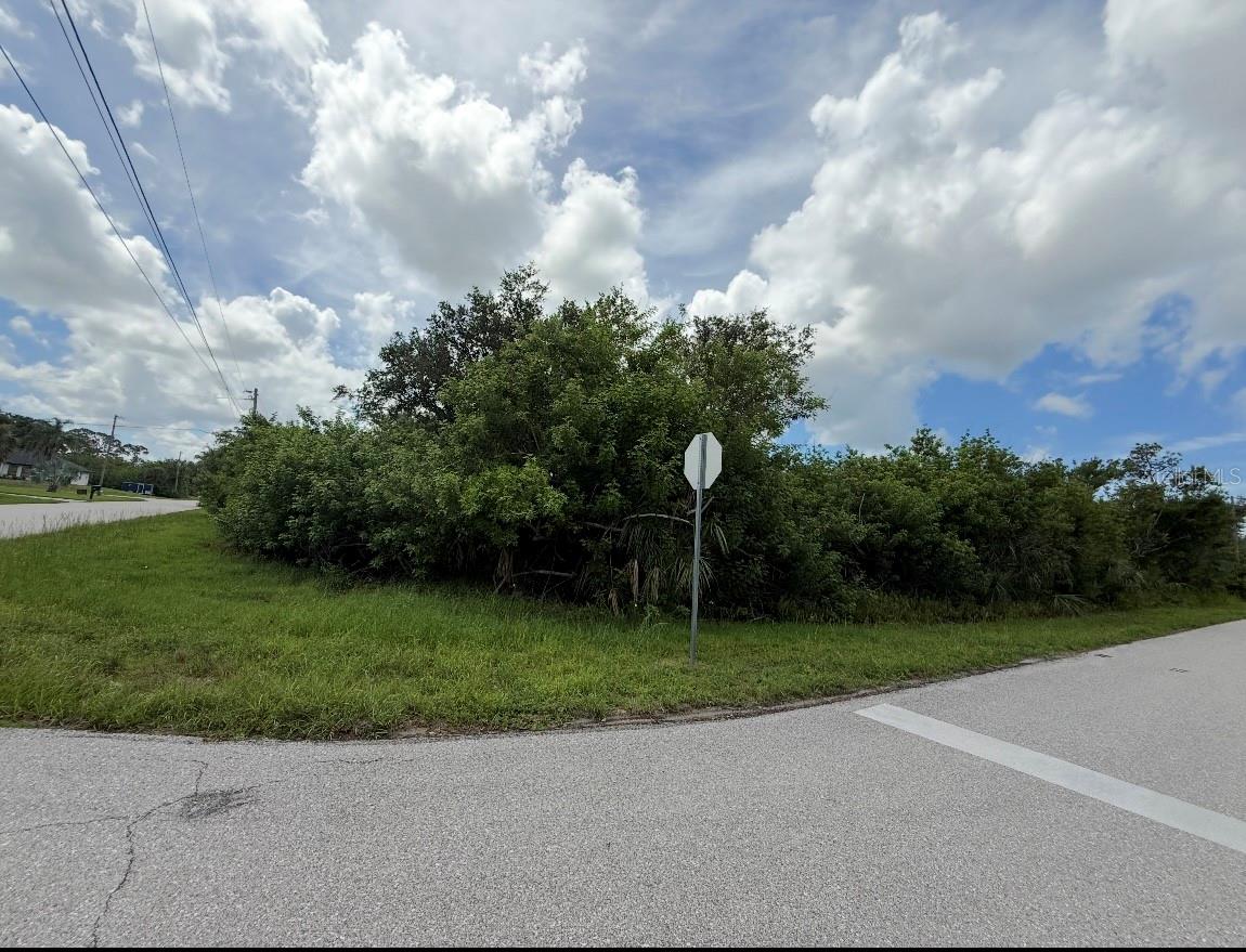PORT CHARLOTTE SEC 69 - Land