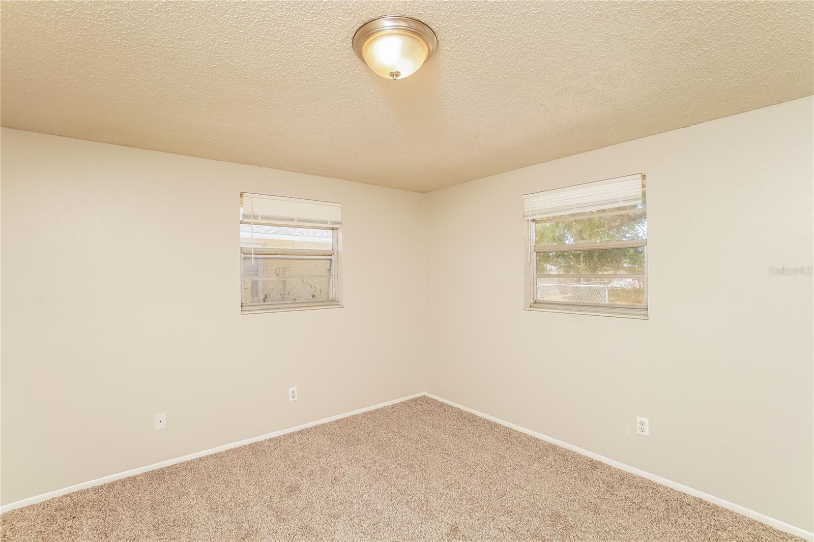 RIDGE CREST GARDENS ADD 03 - Residential Lease