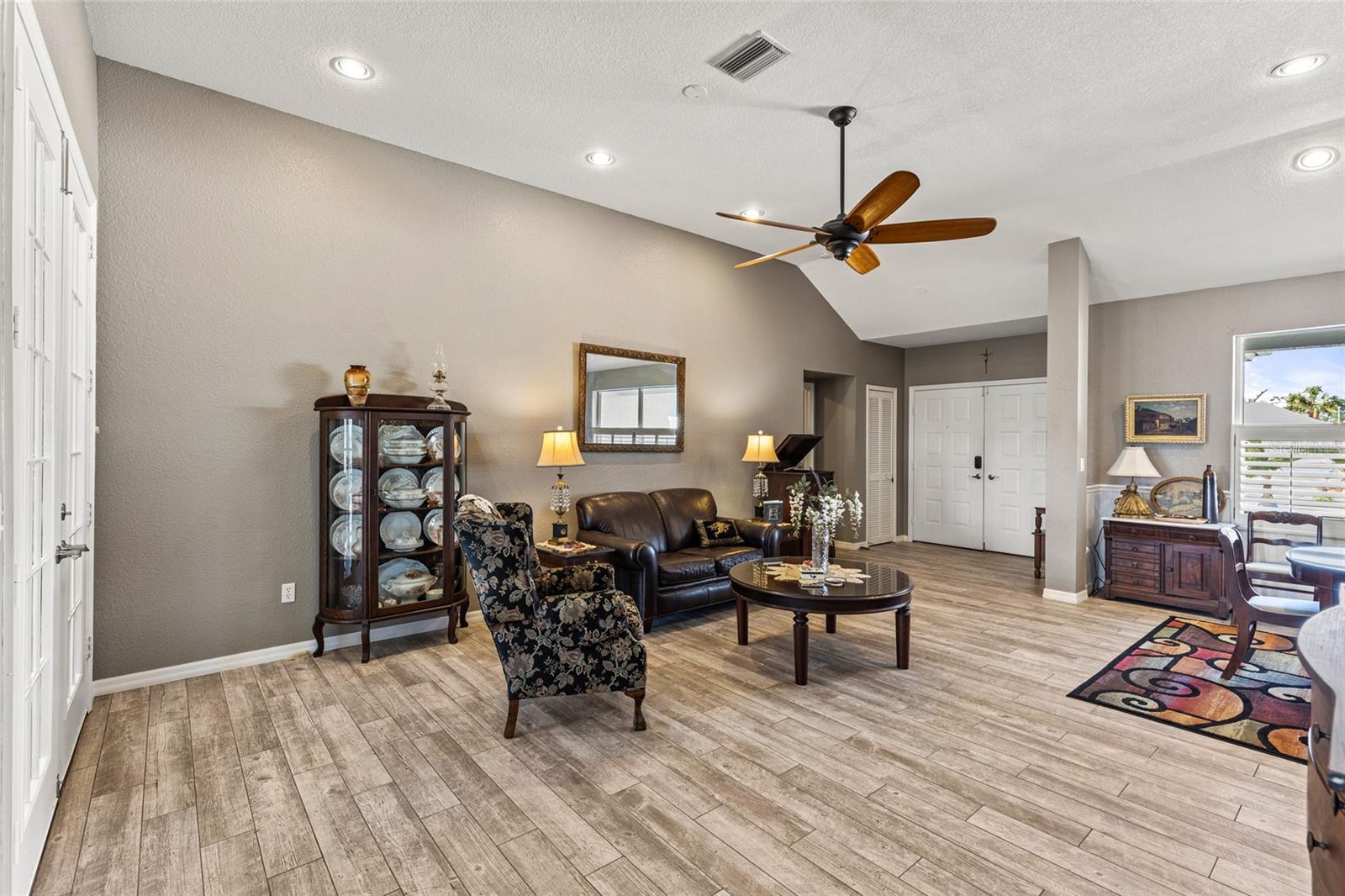 ROTONDA WEST BROADMOOR - Residential