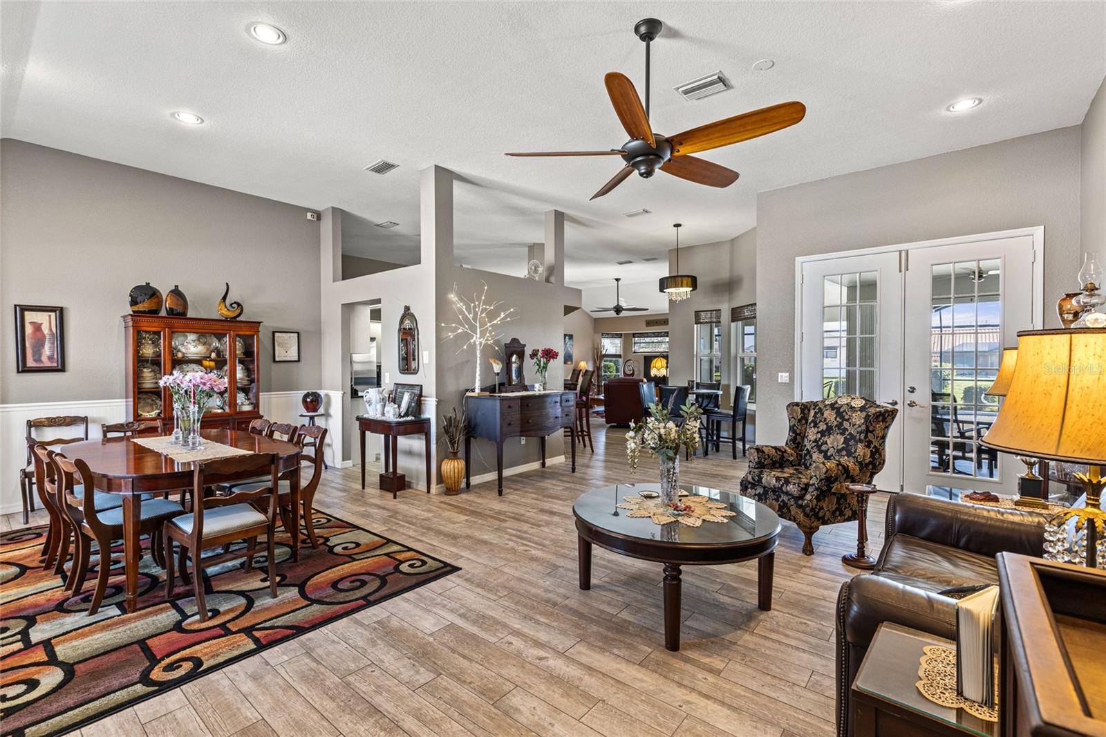 ROTONDA WEST BROADMOOR - Residential