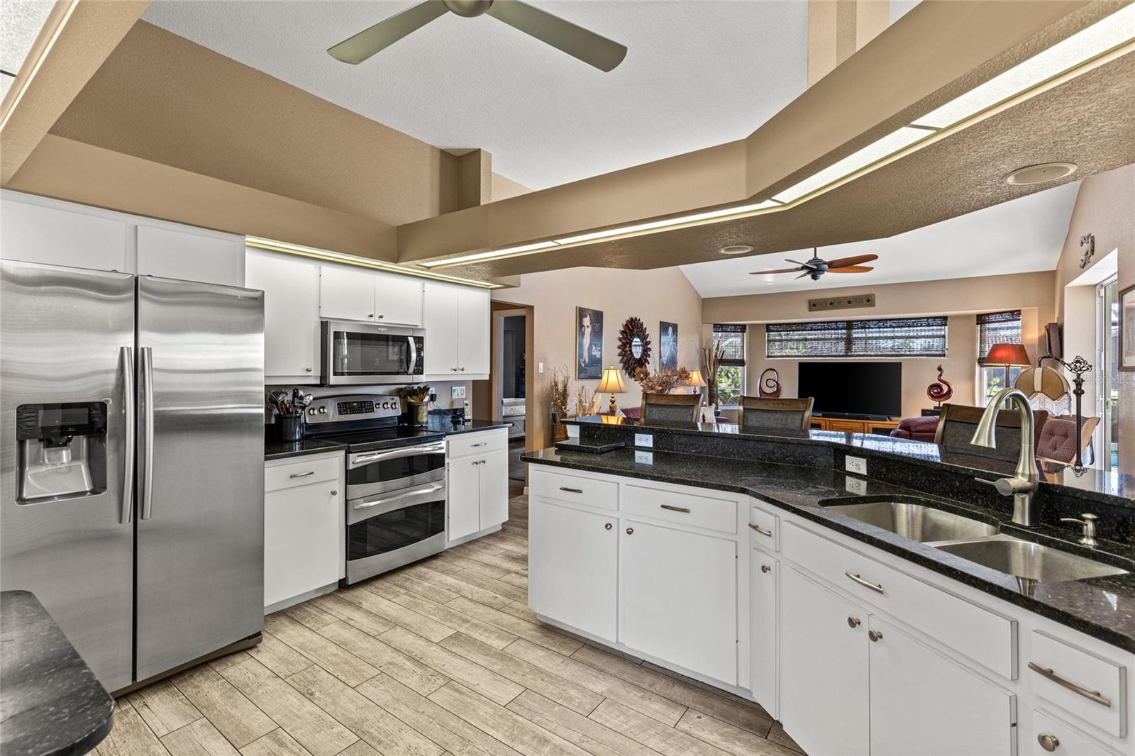 ROTONDA WEST BROADMOOR - Residential