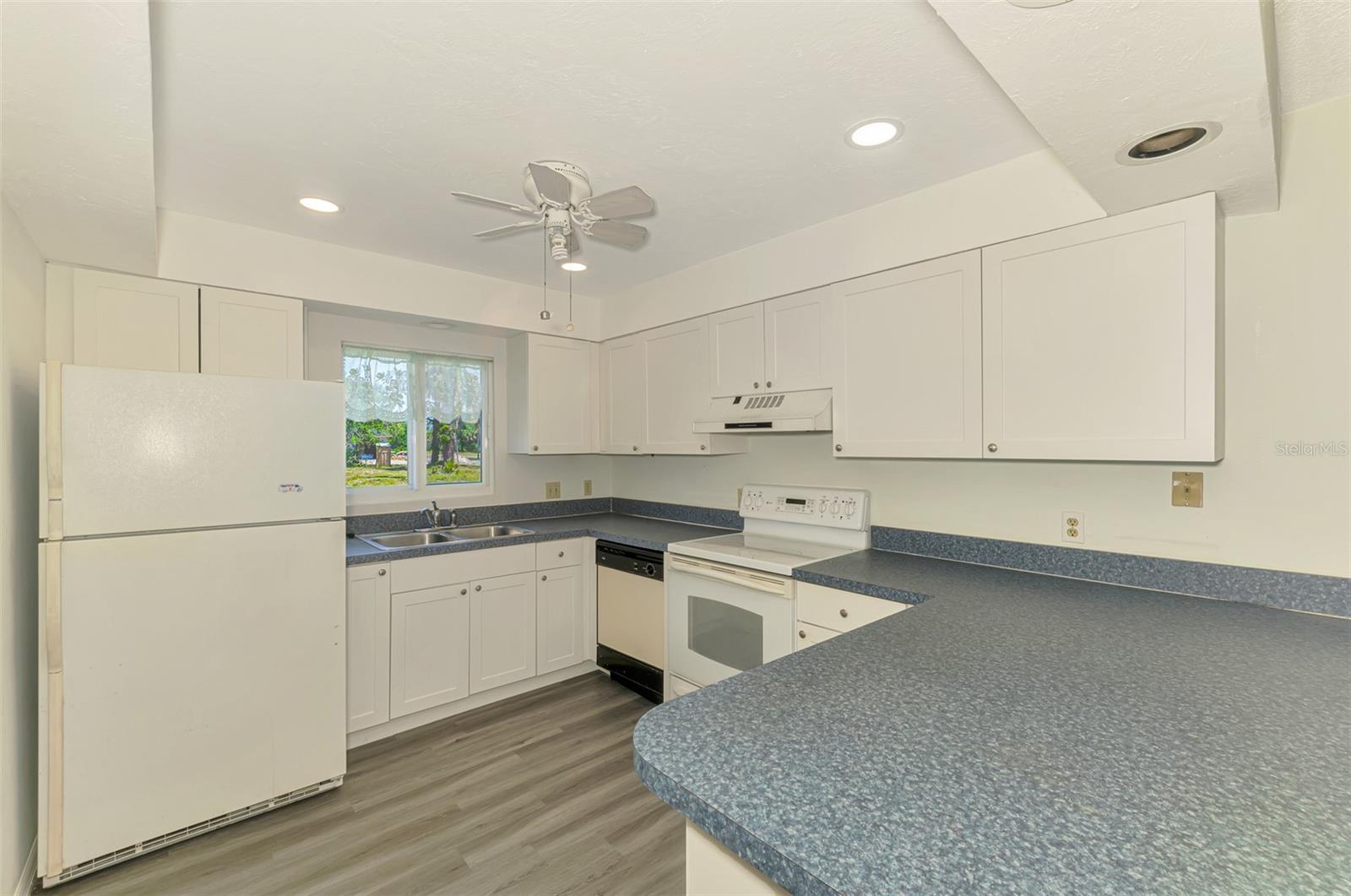 CHATHAM PH 01 - Residential