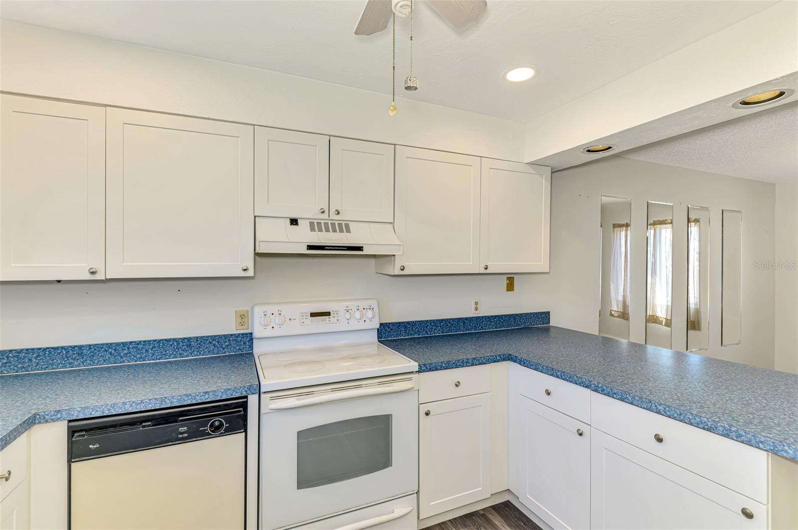 CHATHAM PH 01 - Residential