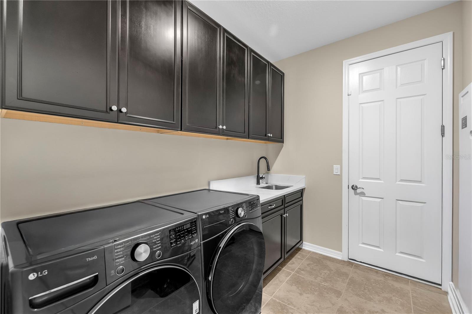 COVE AT TWIN RIVERS - Residential