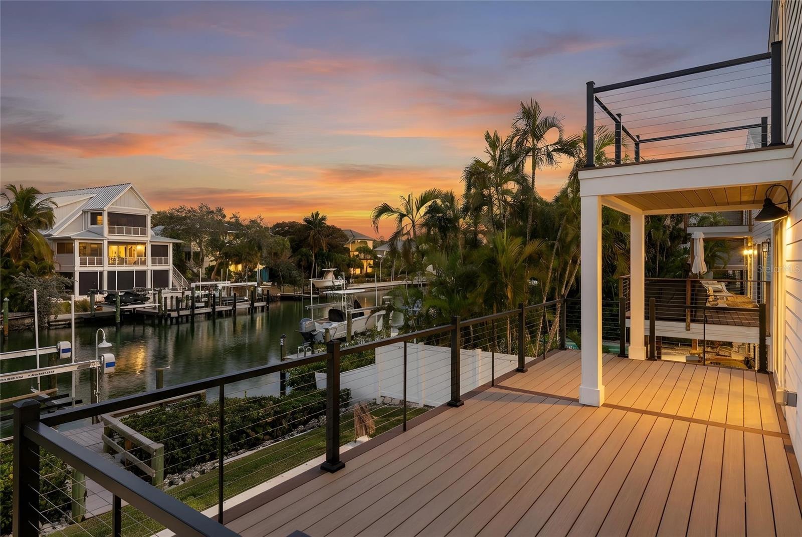 SIESTA BEACH - Residential