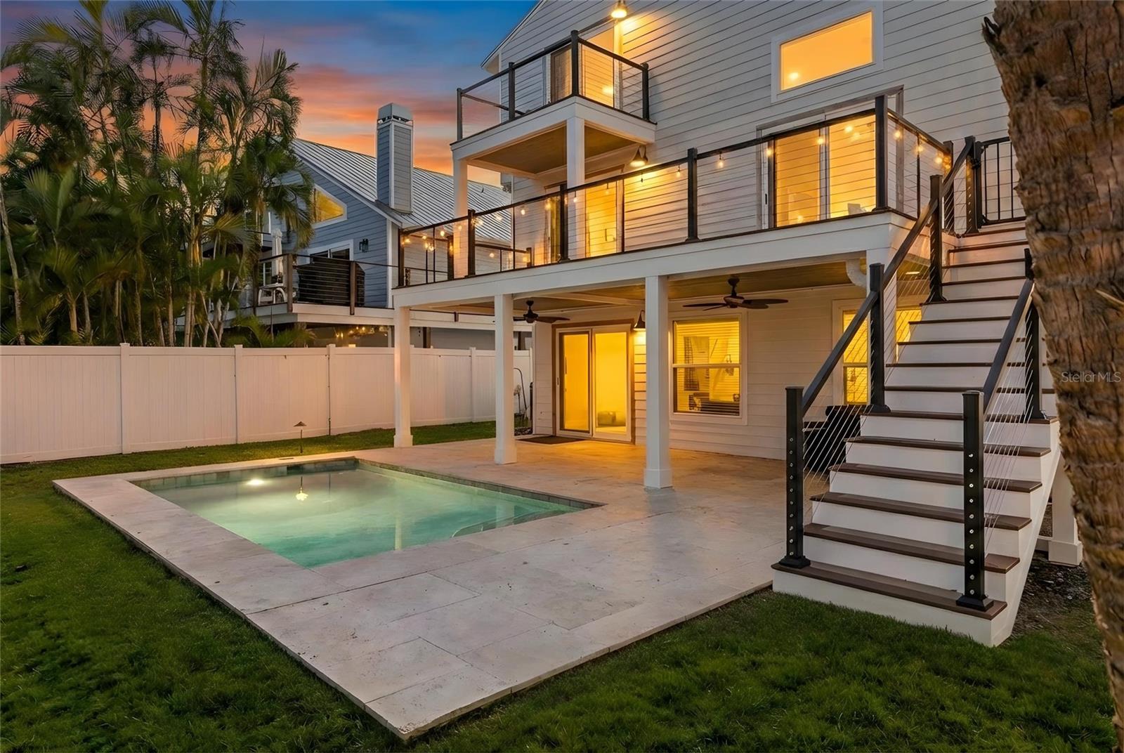 SIESTA BEACH - Residential