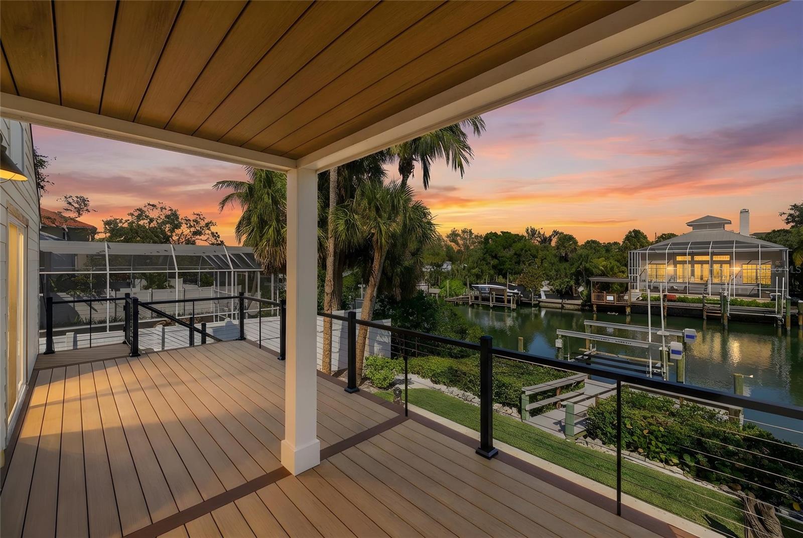 SIESTA BEACH - Residential