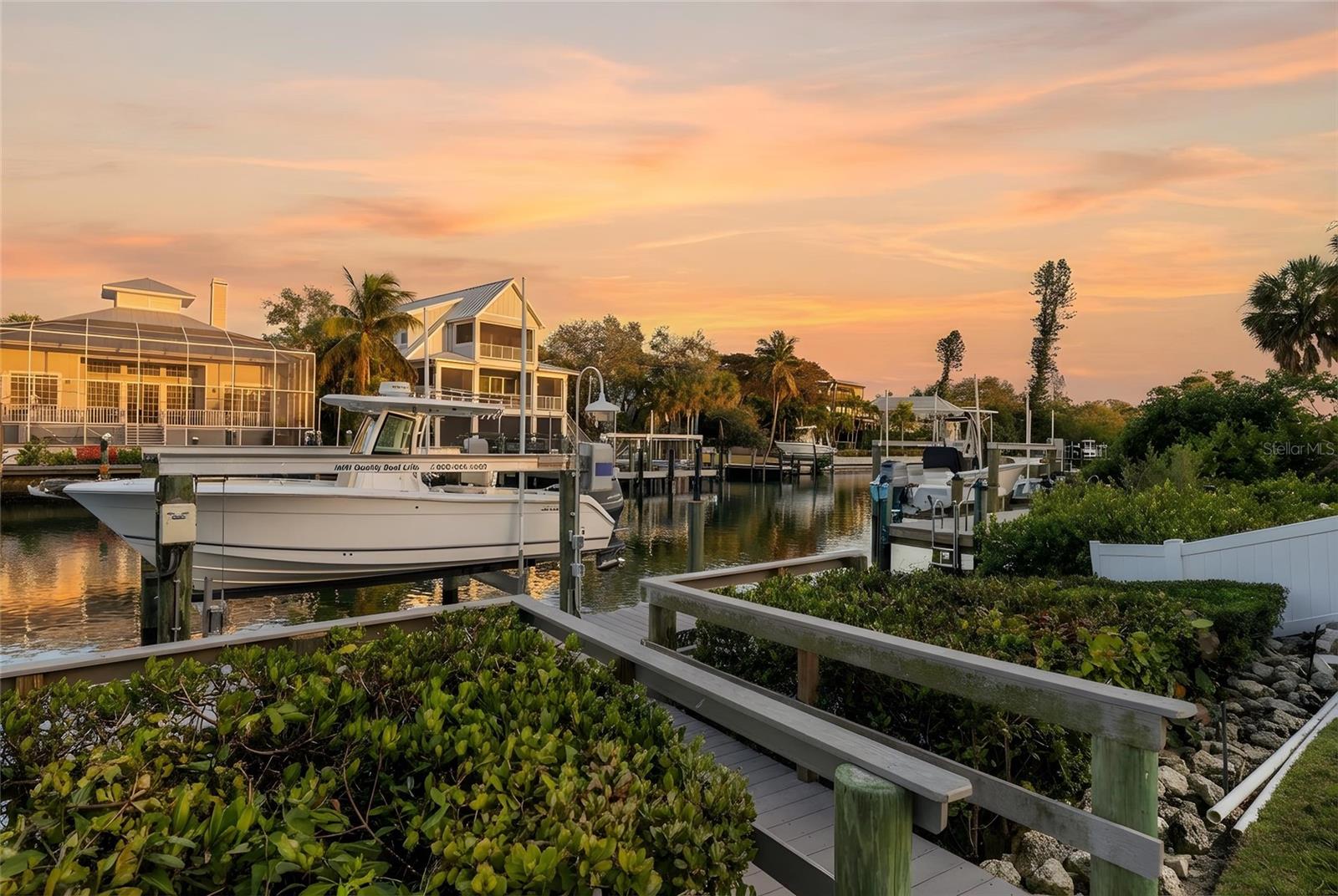 SIESTA BEACH - Residential
