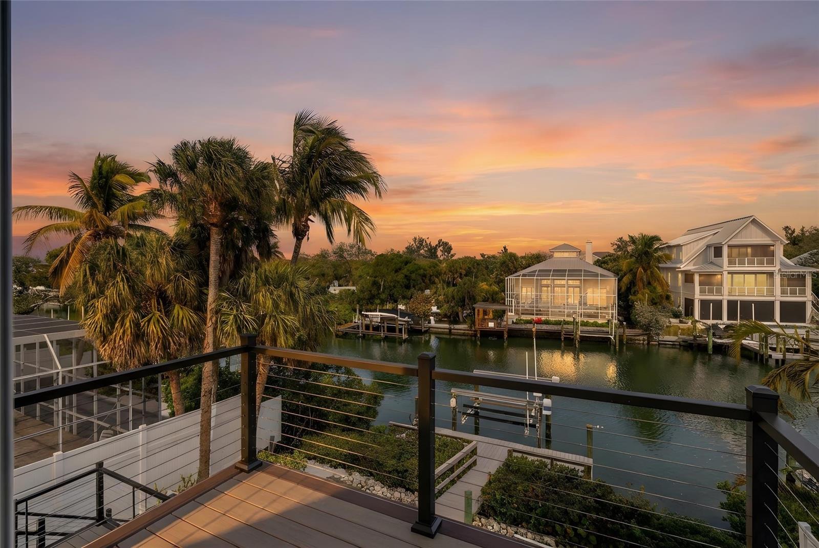 SIESTA BEACH - Residential