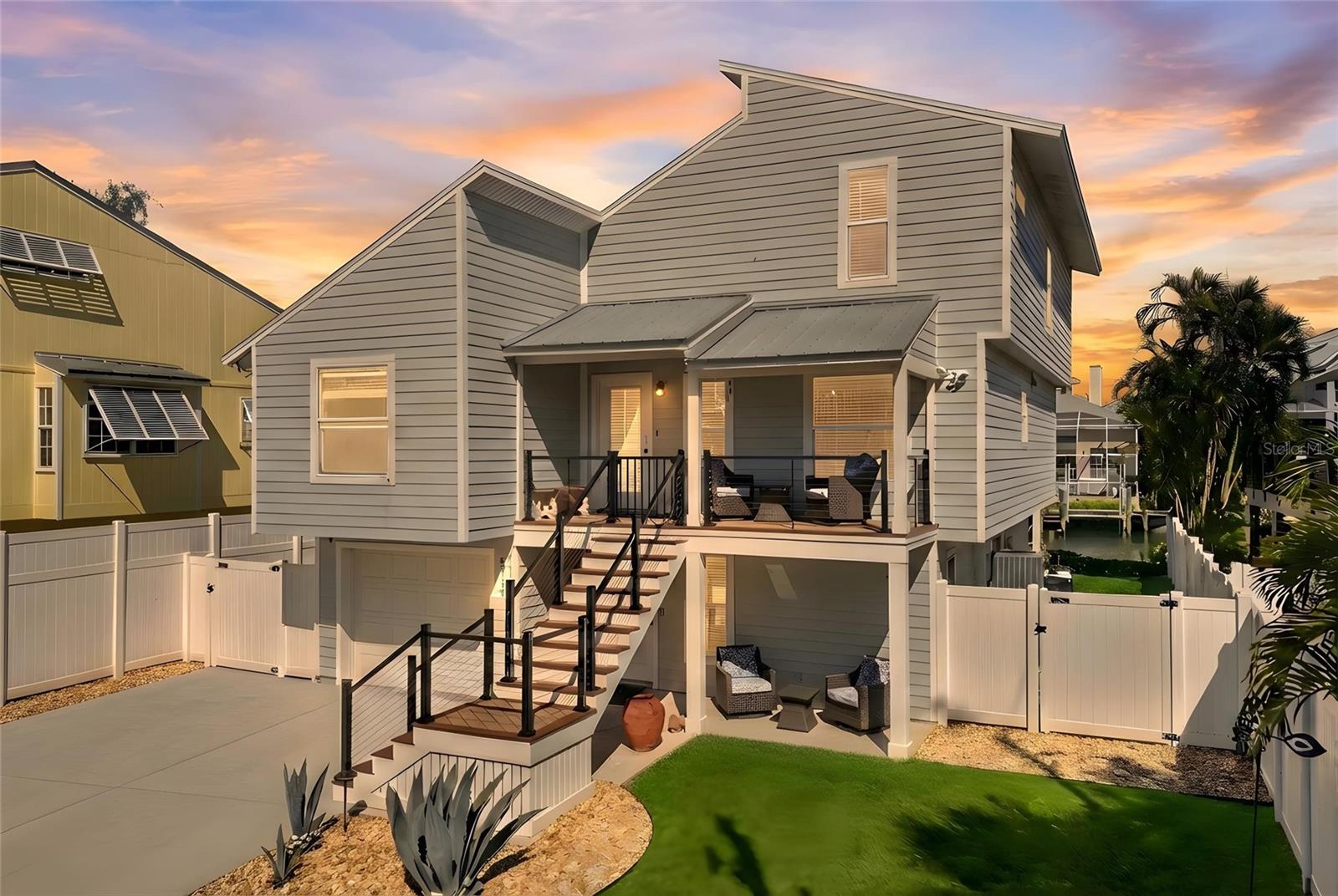 SIESTA BEACH - Residential