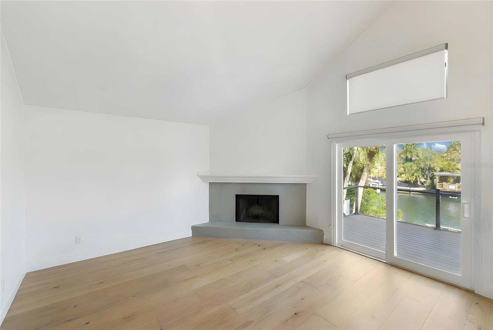 SIESTA BEACH - Residential