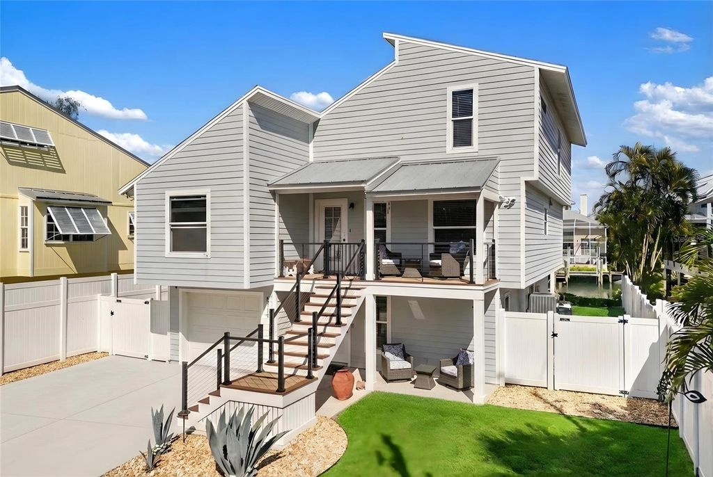 Photo of 5119 Oxford Drive, Sarasota, FL 34242 (MLS # A4683150)